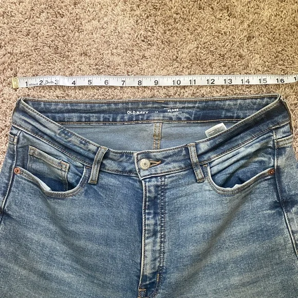 Women’s Old Navy Higher High Rise Flare with Secret Smooth Pockets size 12 - Picture 7 of 8